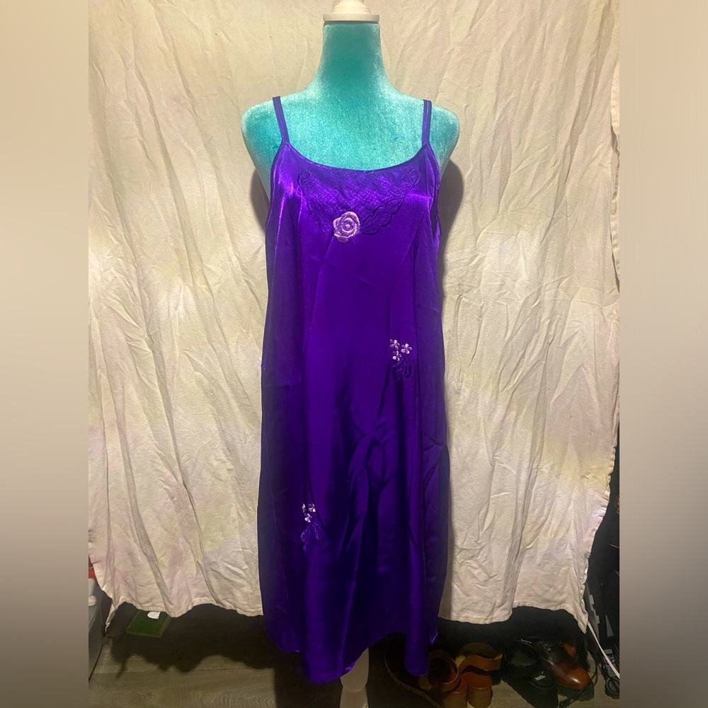 Vintage purple slip with floral details